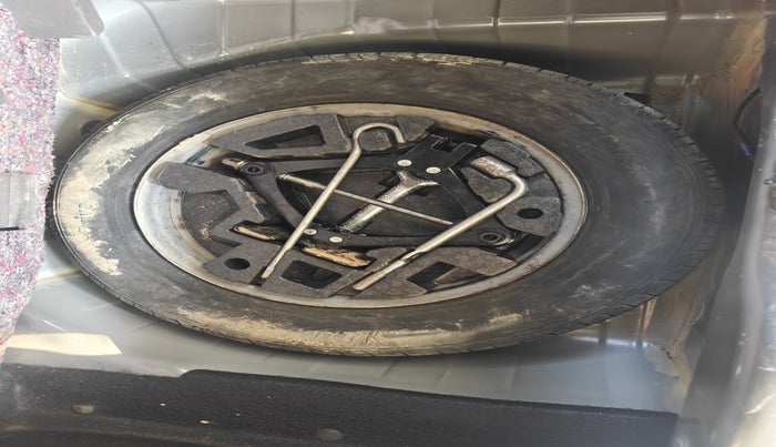 2022 Tata PUNCH ACCOMPLISHED MT, Petrol, Manual, 9,961 km, tyre