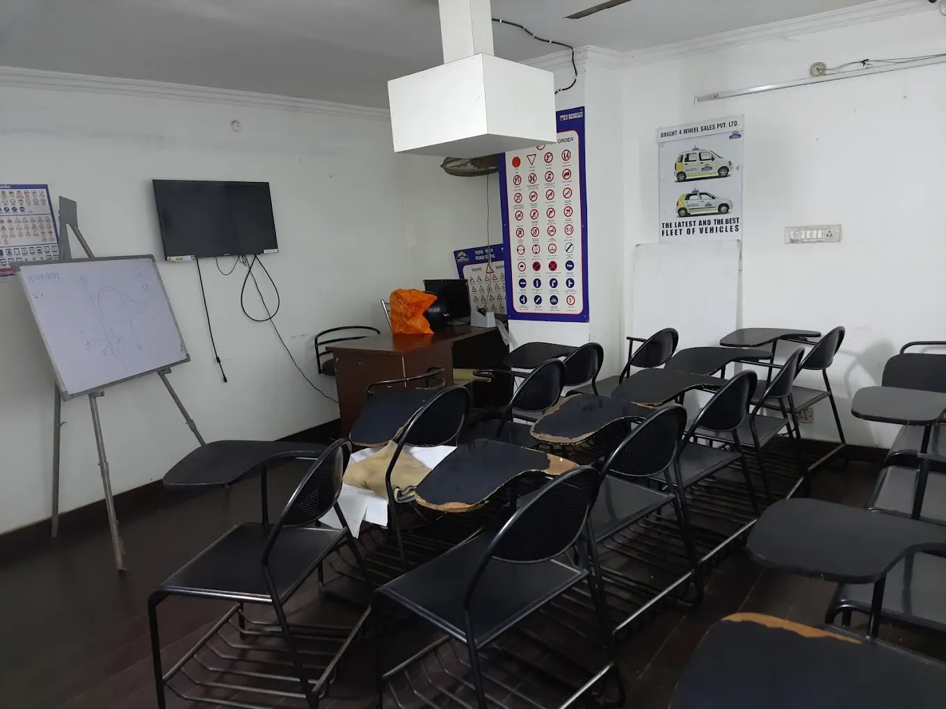 Maruti  Suzuki Driving School -Bright 4 Wheels-3