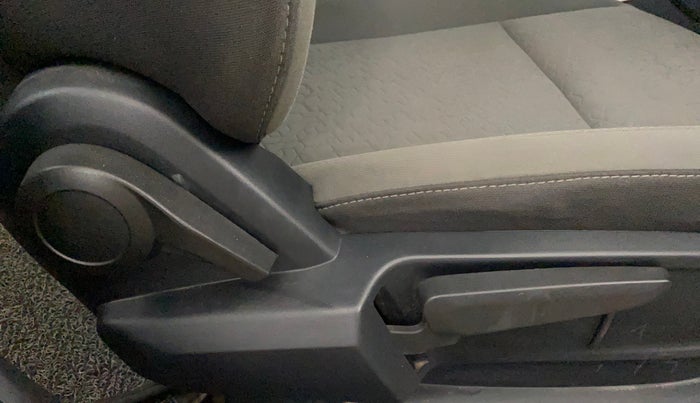 2020 Tata ALTROZ XZ PETROL, Petrol, Manual, 33,860 km, Driver Side Adjustment Panel