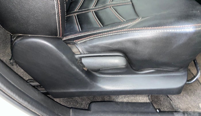 2016 Maruti Swift LXI (O), Petrol, Manual, 60,137 km, Driver Side Adjustment Panel