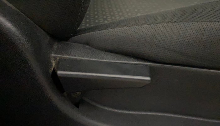 2018 Tata NEXON XM PETROL, Petrol, Manual, 29,037 km, Driver Side Adjustment Panel