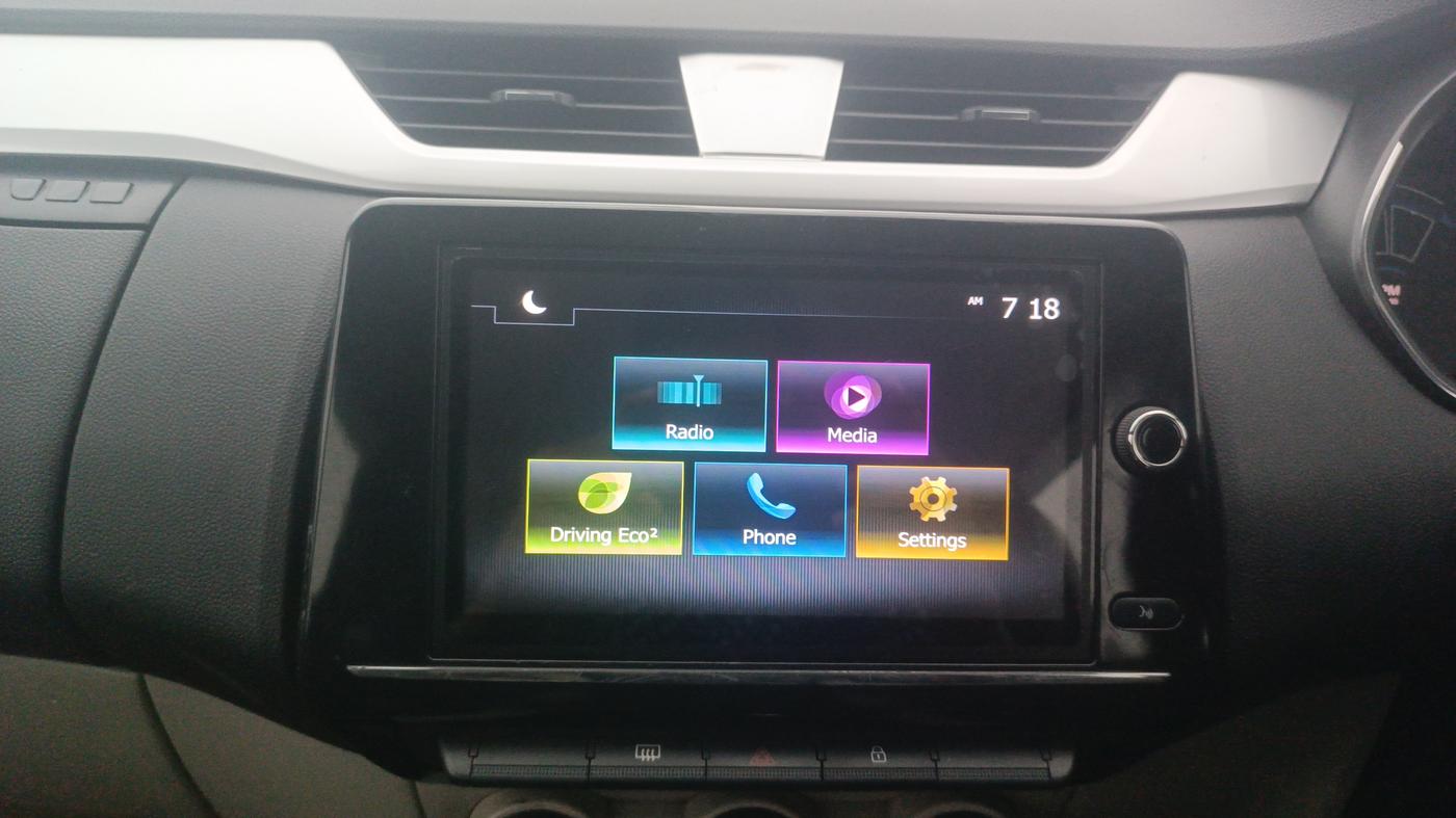 2020 Renault TRIBER RXZ AMT, Petrol, Automatic, 24,663 km, Air Conditioner