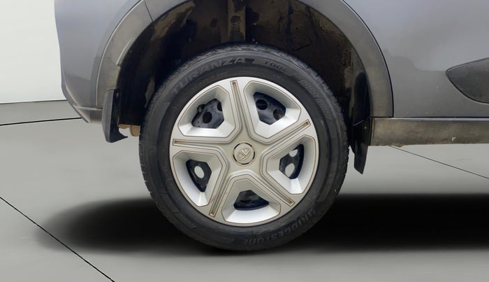 2023 Tata NEXON XMA PETROL, Petrol, Automatic, 17,181 km, Right Rear Wheel