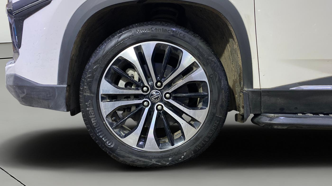 2021 MG HECTOR SHARP HYBRID 1.5 PETROL, Petrol, Manual, 6,054 km, Left Front Wheel