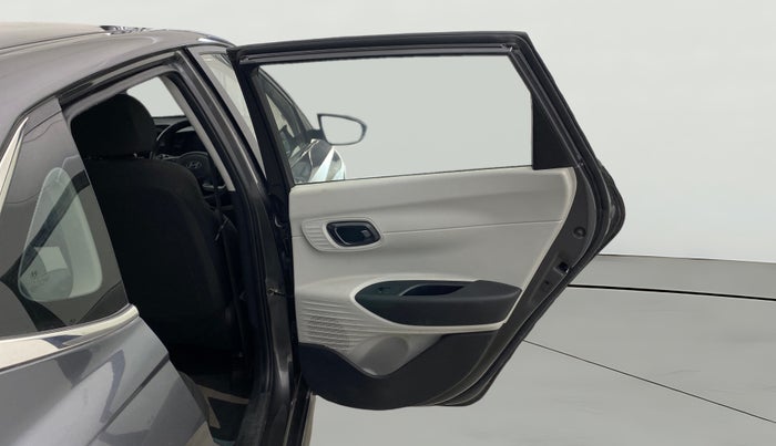 2023 Hyundai NEW I20 SPORTZ 1.2 IVT, Petrol, Automatic, 28,281 km, RHS Rear Door