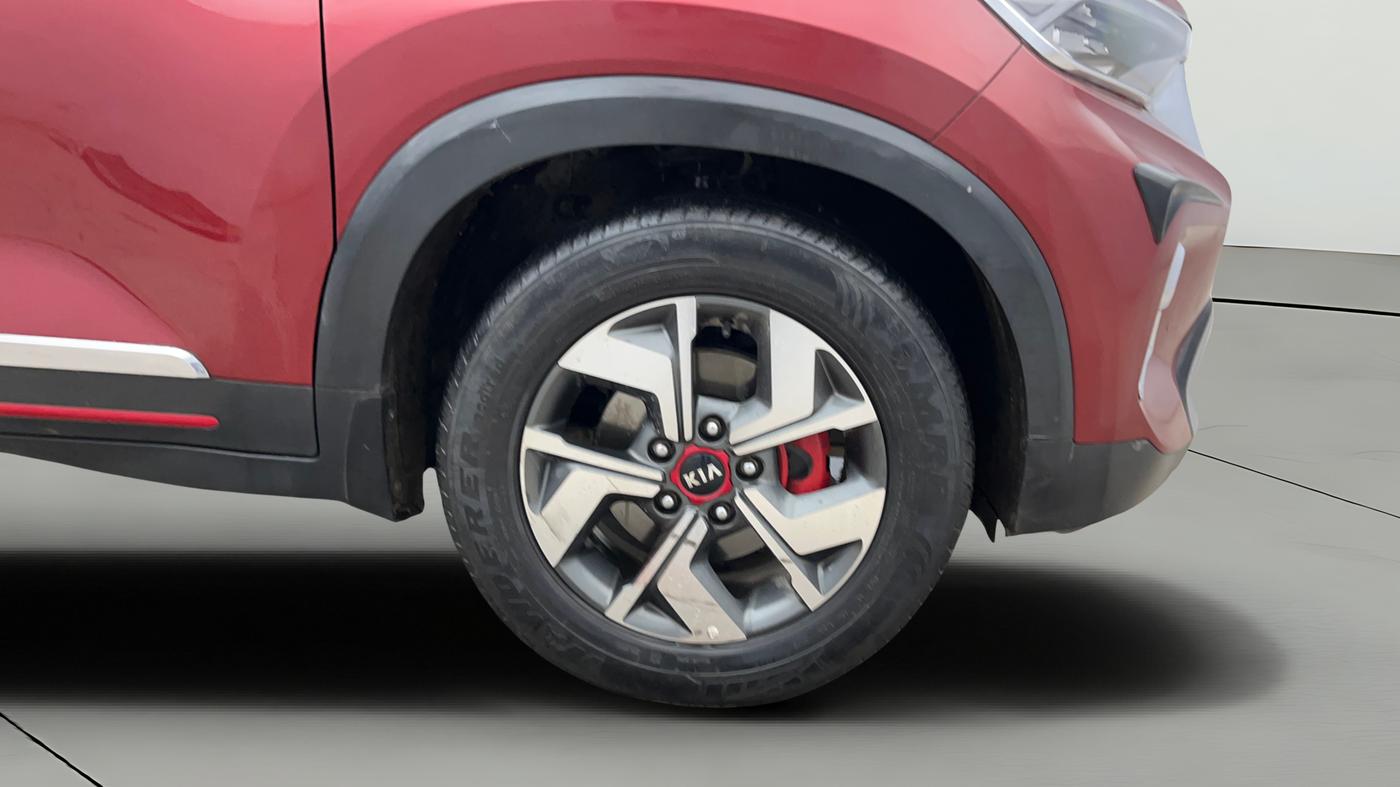 2020 KIA SONET GTX PLUS 1.5 AT, Diesel, Automatic, 65,360 km, Right Front Wheel