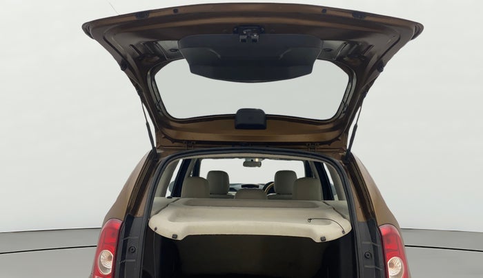 2013 Renault Duster RXL PETROL, Petrol, Manual, 1,12,488 km, Boot Door Open