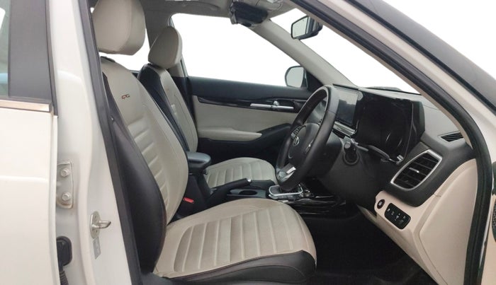 2020 KIA SELTOS GTX PLUS DCT 1.4 PETROL, Petrol, Automatic, 69,197 km, Right Side Front Door Cabin