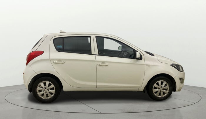 2014 Hyundai i20 SPORTZ 1.2, Petrol, Manual, 98,148 km, Right Side View