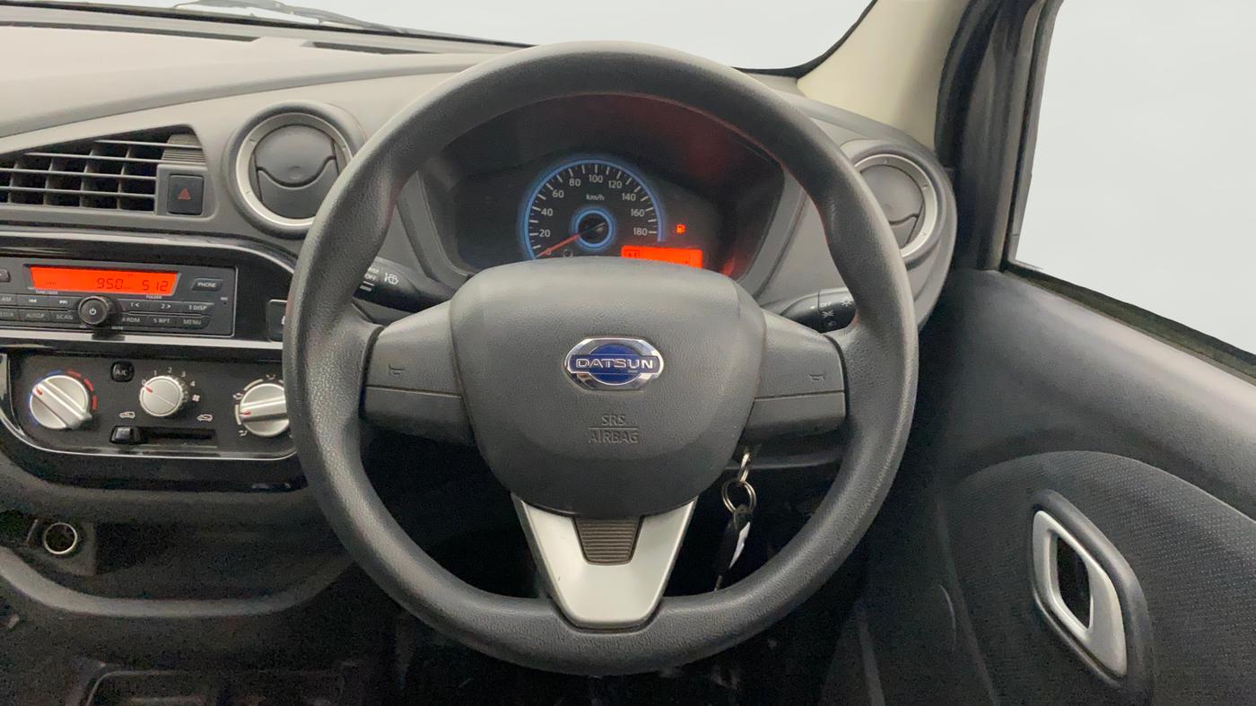 2018 Datsun Redi Go S 1.0 AMT, Petrol, Automatic, 28,250 km, Steering Wheel Close Up