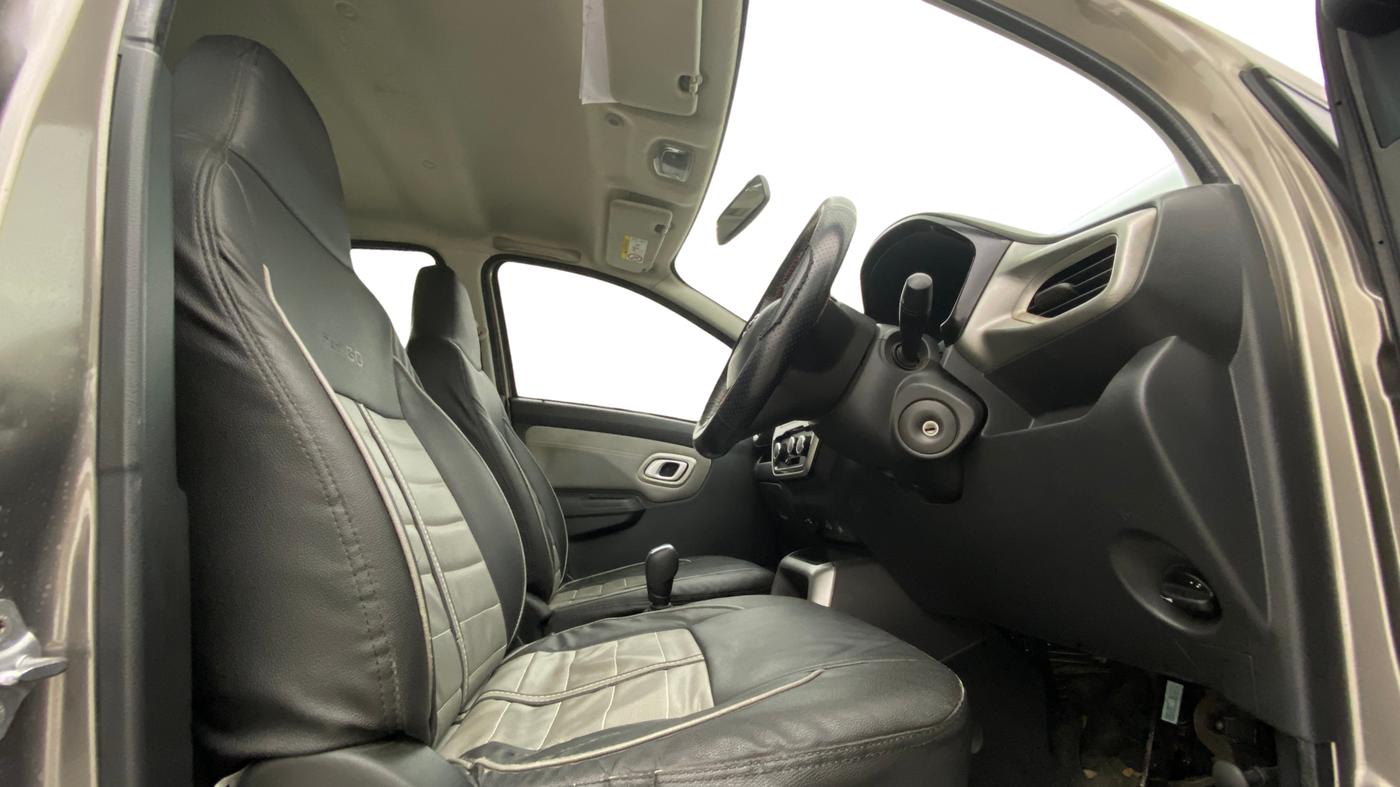 2020 Datsun Redi Go T(O) 1.0 AMT, Petrol, Automatic, 63,915 km, Right Side Front Door Cabin