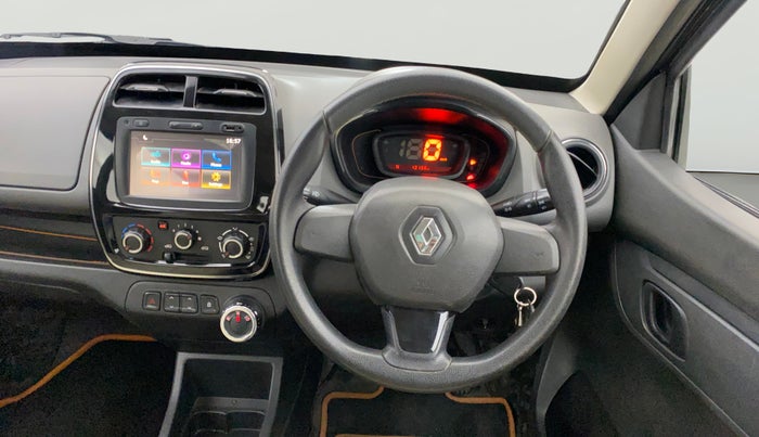 2017 Renault Kwid RXT 1.0 AMT (O), Petrol, Automatic, 13,156 km, Steering Wheel Close Up