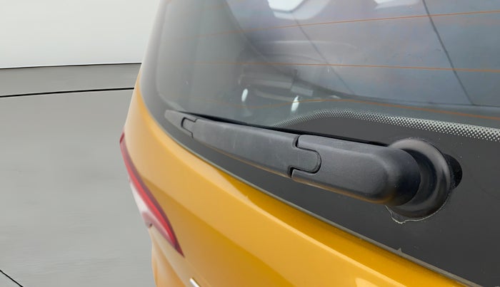 2021 Renault TRIBER RXZ AMT, Petrol, Automatic, 64,858 km, Rear Wiper