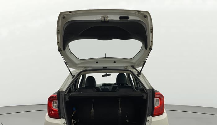2018 Honda WR-V 1.2L I-VTEC VX MT, CNG, Manual, 1,03,667 km, Boot Door Open