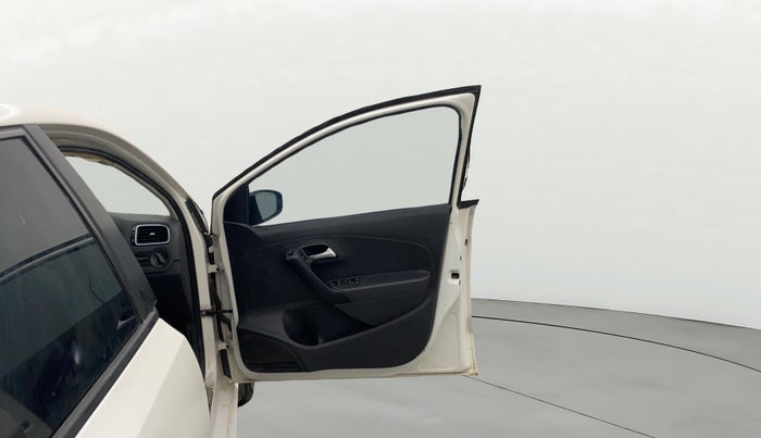 2015 Volkswagen Polo GT TSI AT, Petrol, Automatic, 1,23,356 km, RHS Front Door