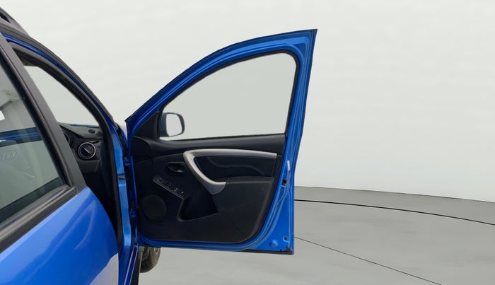 2019 Renault Duster RXS OPT CVT, Petrol, Automatic, 40,664 km, RHS Front Door