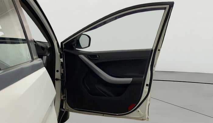 2021 Tata NEXON XM SUNROOF PETROL, Petrol, Manual, 79,628 km, RHS Front Door