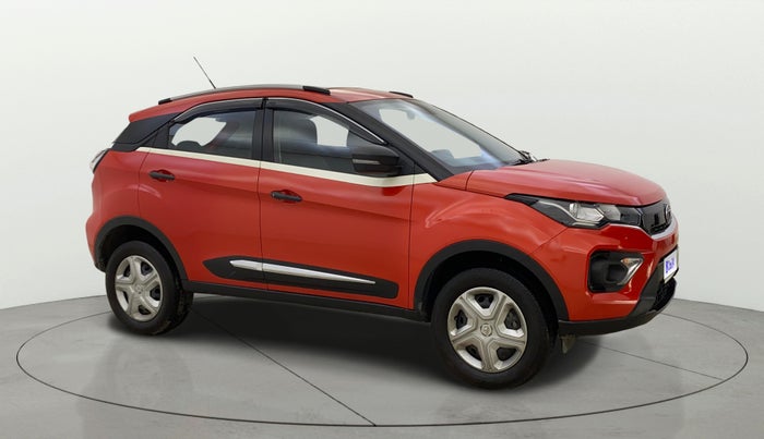 2021 Tata NEXON XMA SUNROOF PETROL, Petrol, Automatic, 10,282 km, Right Front Diagonal