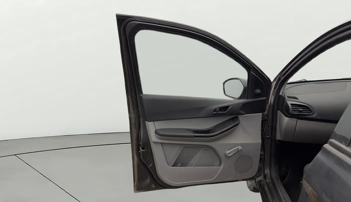 2022 Tata Tiago XE PETROL, Petrol, Manual, 27,764 km, LHS Front Door