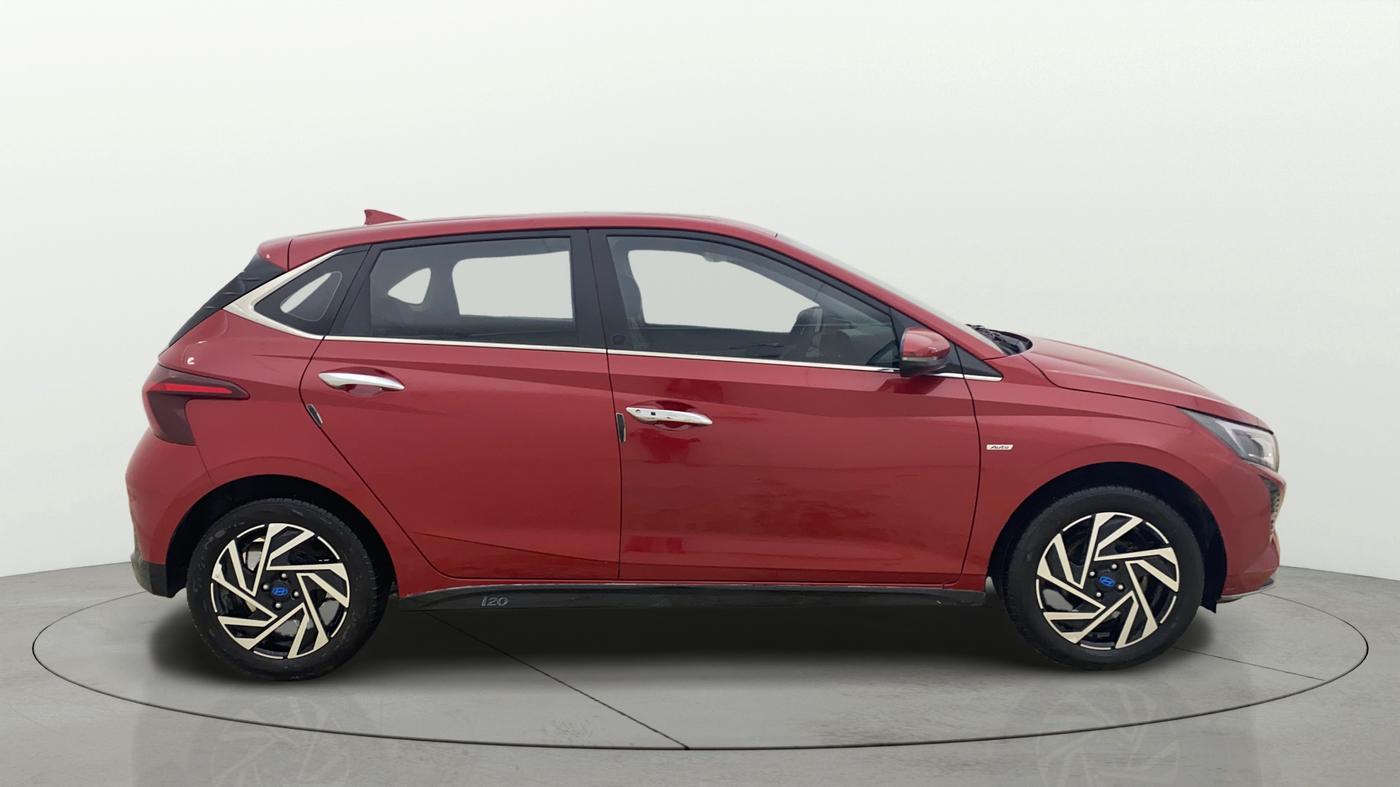 2023 Hyundai NEW I20 ASTA (O) 1.2 IVT, Petrol, Automatic, 16,402 km, Right Side View