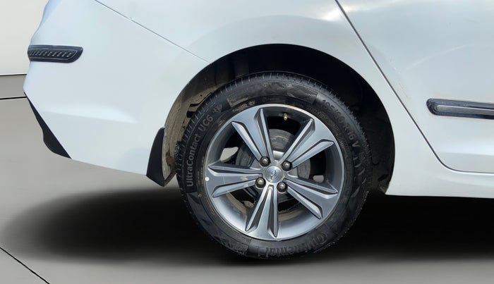 2018 Hyundai Verna 1.6 CRDI SX + AT, Diesel, Automatic, 85,665 km, Right Rear Wheel