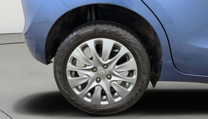 2017 Maruti Baleno ALPHA PETROL 1.2, Petrol, Manual, 70,778 km, Right Rear Wheel