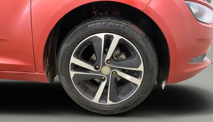 2021 Tata ALTROZ XZ PETROL, Petrol, Manual, 8,394 km, Right Front Wheel