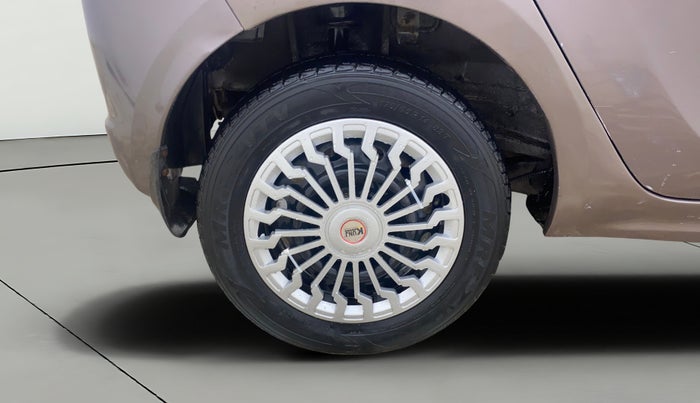 2017 Tata Tiago XT PETROL, Petrol, Manual, 30,618 km, Right Rear Wheel