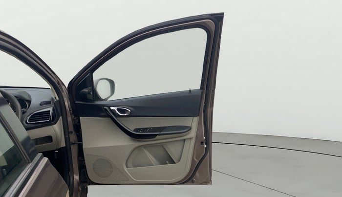 2017 Tata Tiago XZ PETROL, Petrol, Manual, 61,170 km, RHS Front Door