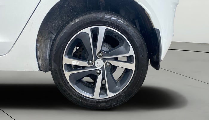 2025 Tata ALTROZ XZ Plus (S) Lux CNG , CNG, Manual, 2,833 km, Left Rear Wheel