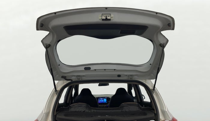 2016 Hyundai Grand i10 SPORTZ 1.2 KAPPA VTVT, Petrol, Manual, 35,902 km, Boot Door Open