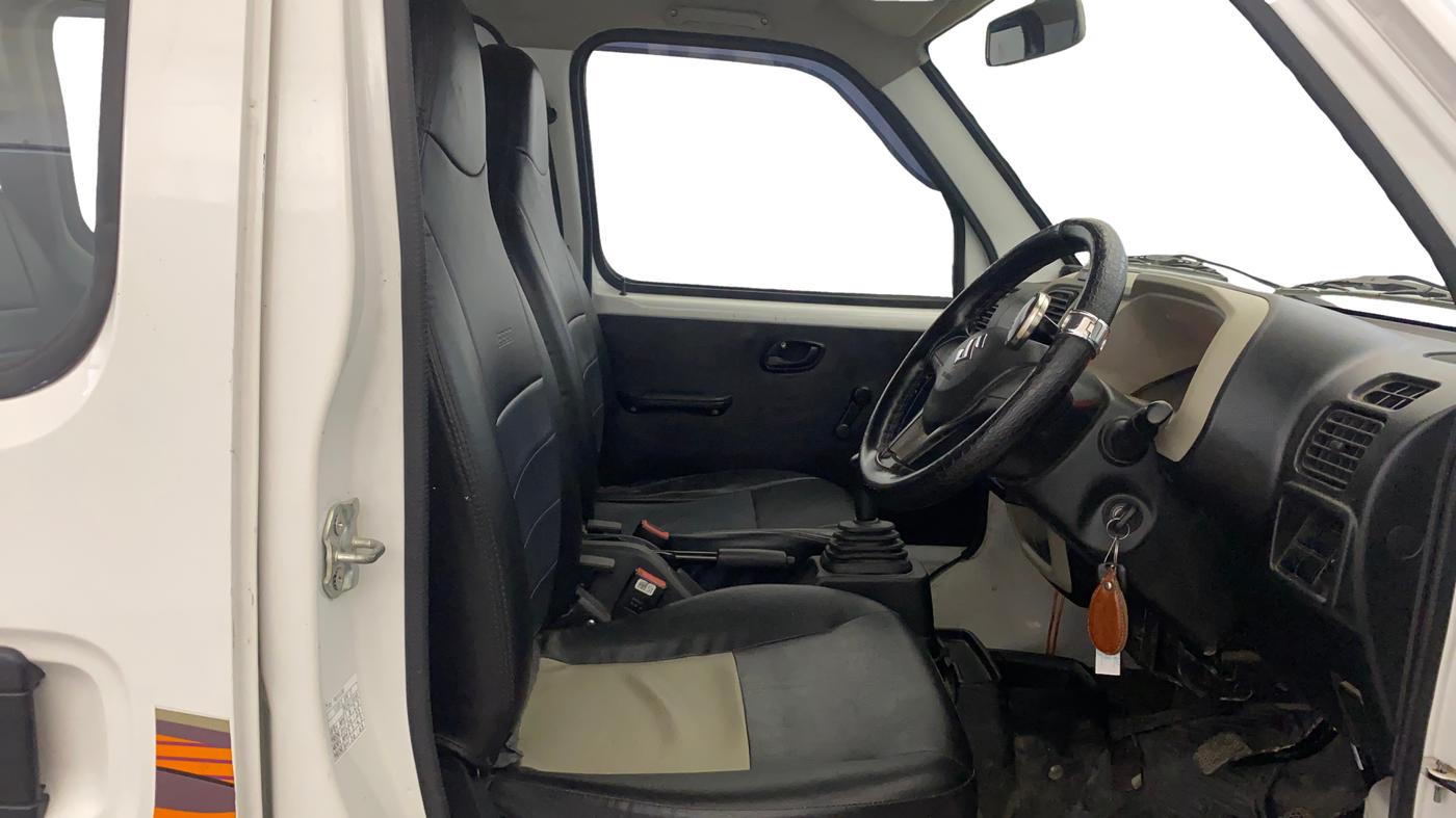 2024 Maruti Eeco 5 STR AC, Petrol, Manual, 20,211 km, Right Side Front Door Cabin