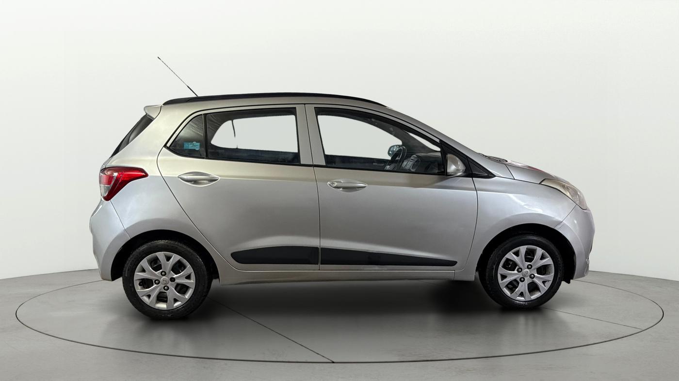 2015 Hyundai Grand i10 SPORTZ 1.2 KAPPA VTVT, Petrol, Manual, 85,913 km, Right Side View