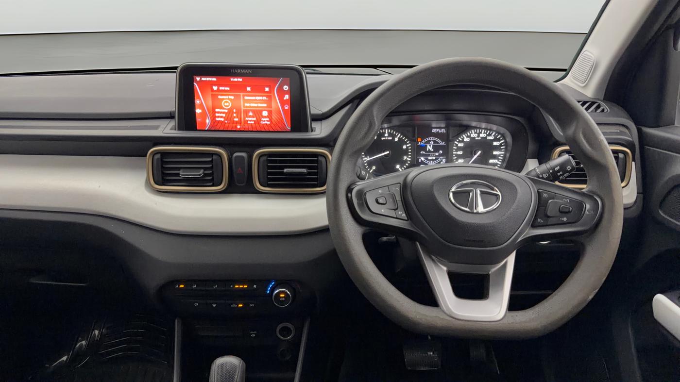 2021 Tata PUNCH ACCOMPLISHED AMT, Petrol, Automatic, 46,898 km, Steering Wheel Close Up