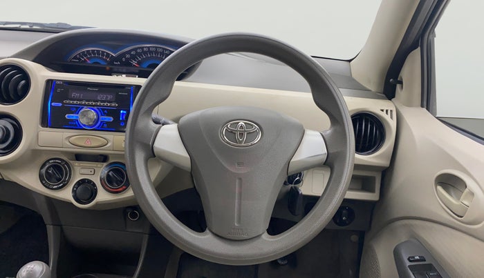 2015 Toyota Etios Liva G, Petrol, Manual, 43,686 km, Steering Wheel Close Up