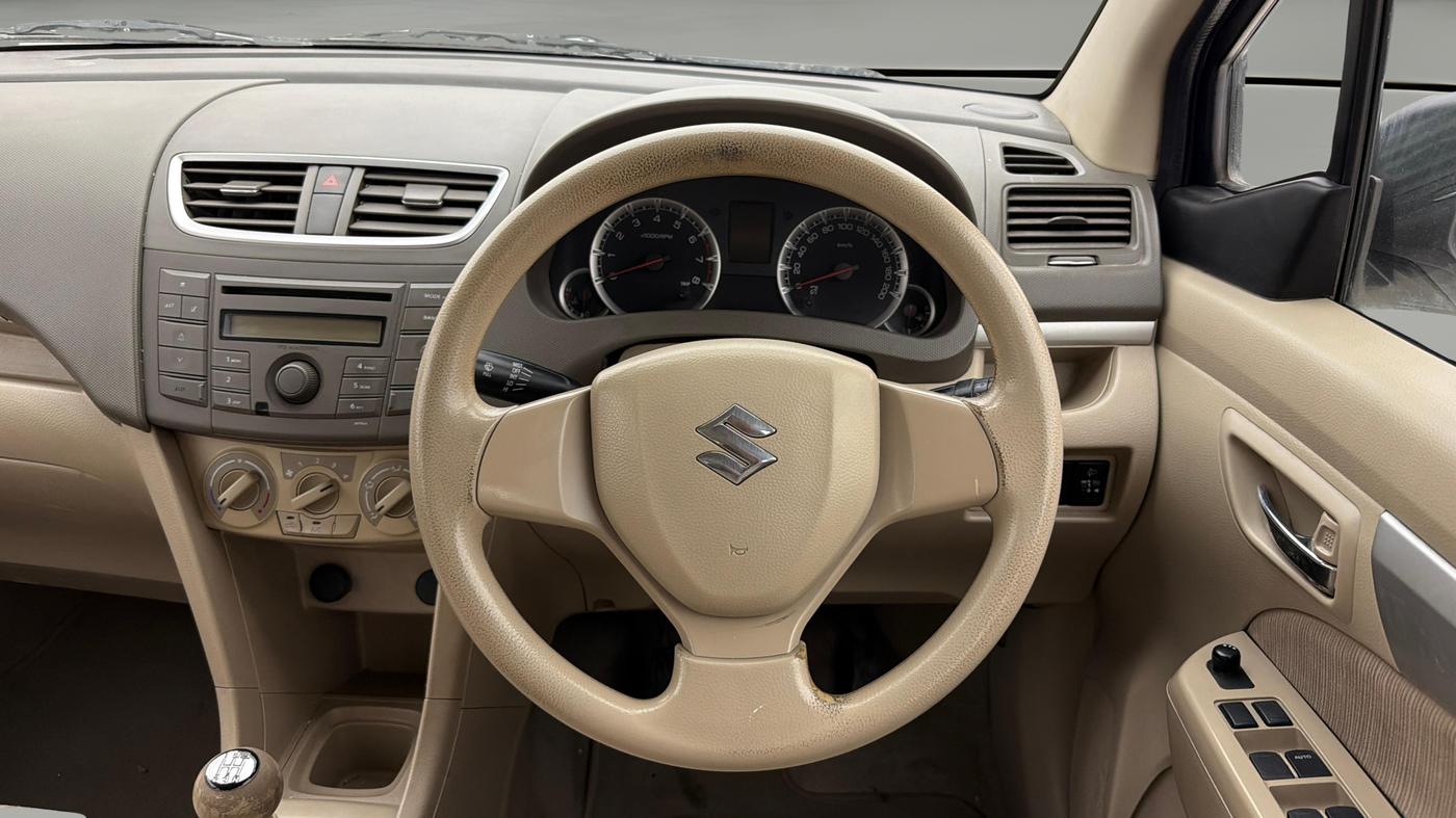 2015 Maruti Ertiga VXI, Petrol, Manual, 70,432 km, Steering Wheel Close Up