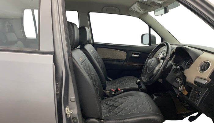 2016 Maruti Wagon R 1.0 VXI, Petrol, Manual, 46,657 km, Right Side Front Door Cabin