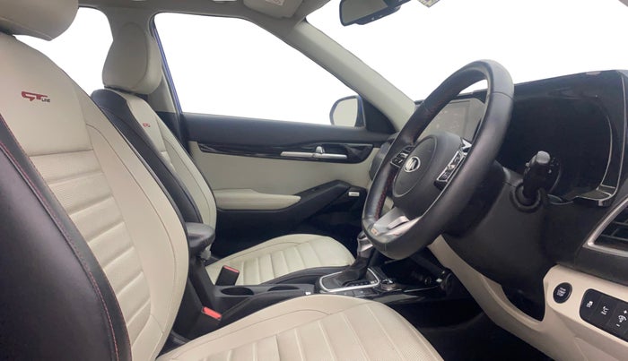 2019 KIA SELTOS GTX PLUS DCT 1.4 PETROL, Petrol, Automatic, 28,337 km, Right Side Front Door Cabin
