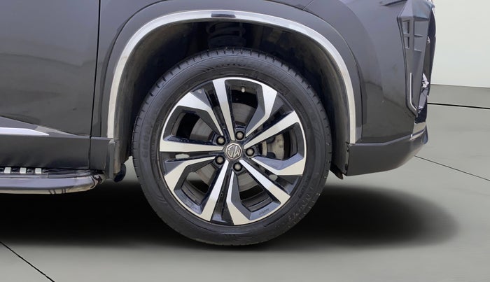 2023 MG HECTOR SAVVY PRO 1.5 TURBO CVT PETROL, Petrol, Automatic, 16,486 km, Right Front Wheel