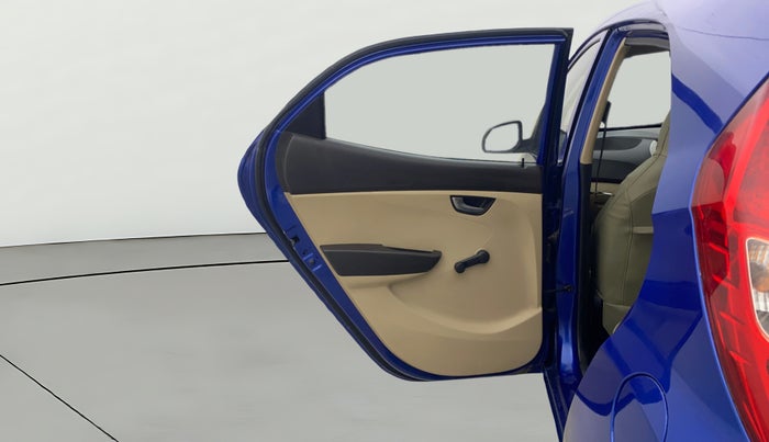 2014 Hyundai Eon SPORTZ, Petrol, Manual, 31,917 km, LHS Rear Door