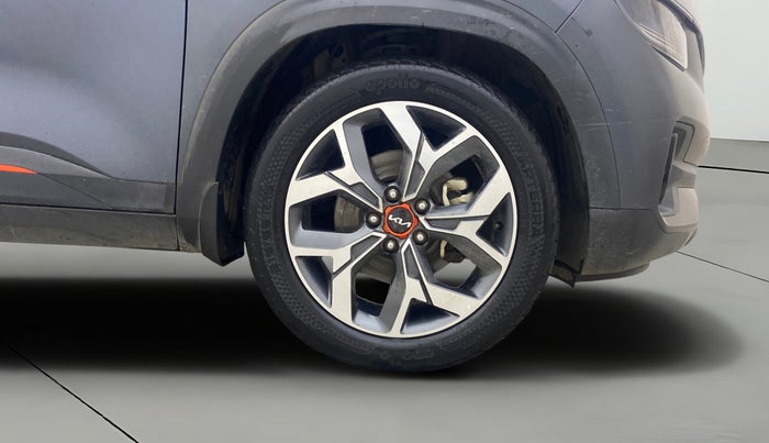 2022 KIA SELTOS X LINE 1.5 DIESEL AT, Diesel, Automatic, 1,08,437 km, Right Front Wheel