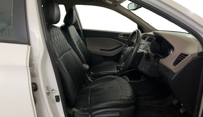 2016 Hyundai Elite i20 ASTA 1.2, Petrol, Manual, 15,786 km, Right Side Front Door Cabin