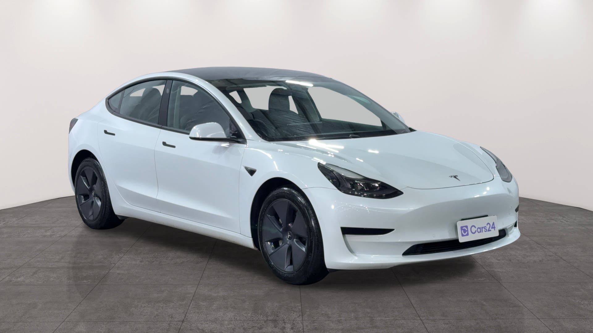 Tesla Model 3 image