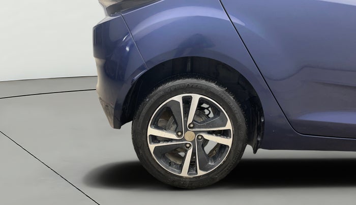 2023 Tata ALTROZ XZ PLUS O SUNROOF CNG, CNG, Manual, 20,155 km, Right Rear Wheel