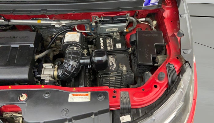 2018 Mahindra KUV 100 NXT K8 P 6 STR, CNG, Manual, 47,875 km, Engine View - Left