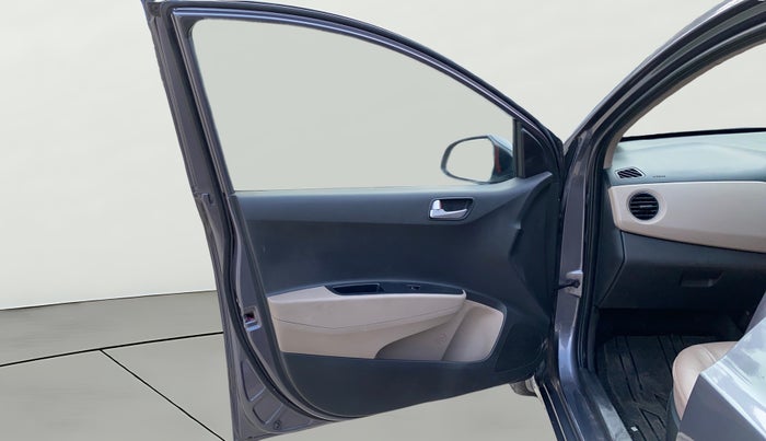 2017 Hyundai Grand i10 SPORTZ (O) 1.2 KAPPA VTVT, Petrol, Manual, 72,997 km, LHS Front Door