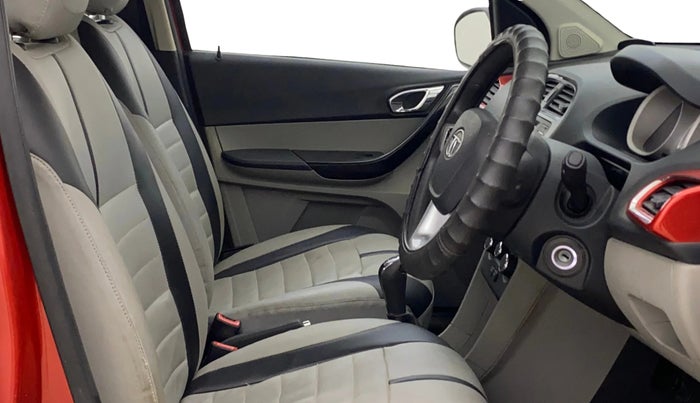 2017 Tata Tiago XZ PETROL, Petrol, Manual, 33,515 km, Right Side Front Door Cabin