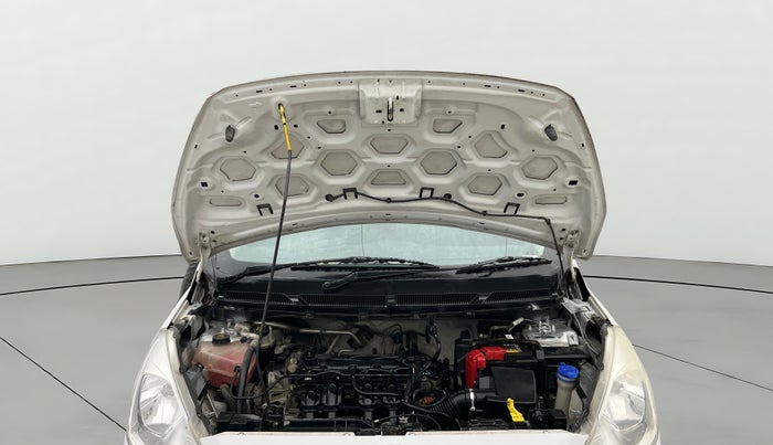 2015 Ford Figo ZXI 1.2 PETROL, Petrol, Manual, 94,037 km, Open Bonet