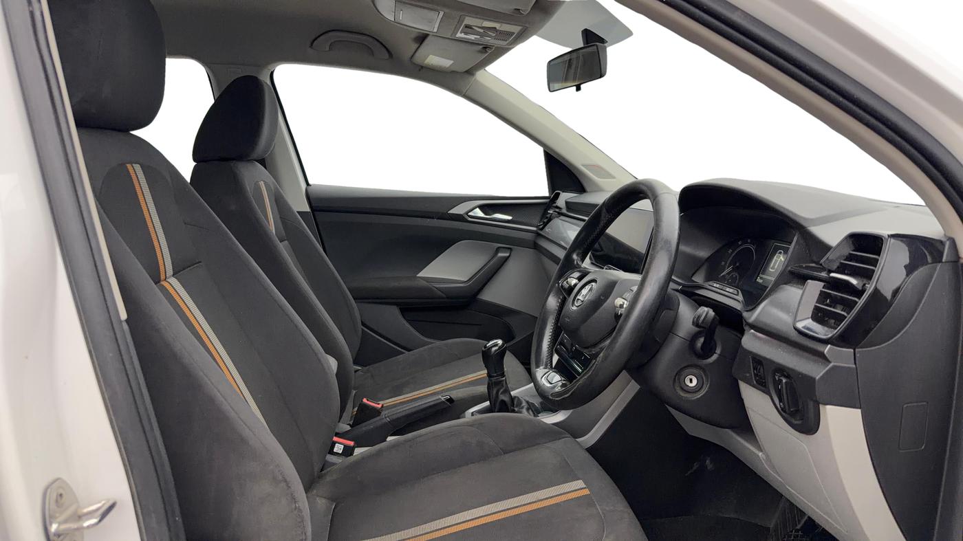 2022 Skoda KUSHAQ AMBITION 1.0L TSI MT, Petrol, Manual, 91,507 km, Right Side Front Door Cabin