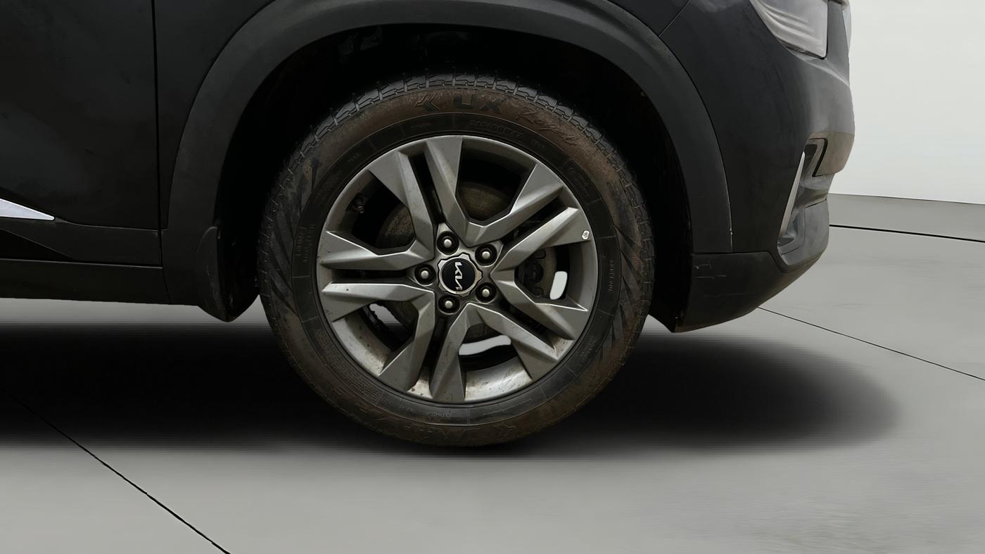 2021 KIA SELTOS HTX IVT 1.5 PETROL, Petrol, Automatic, 70,524 km, Right Front Wheel
